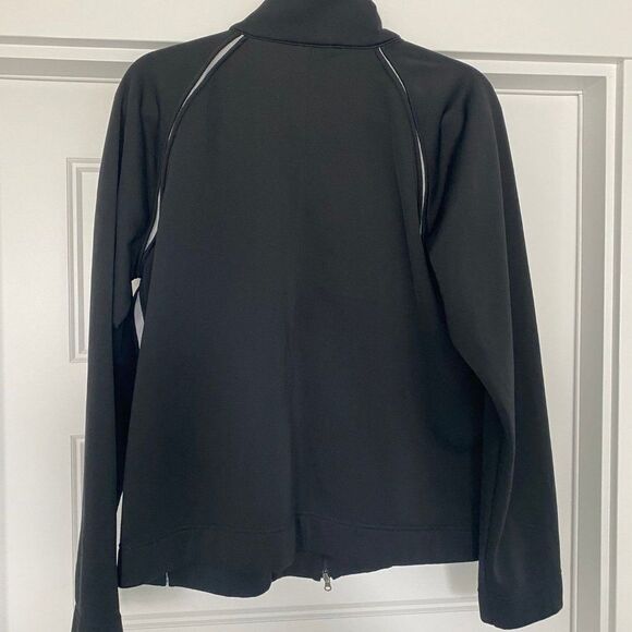 Adidas Women's Classic Black/White Versatile SST Sports Track Jacket, Size XL - Picture 5 of 7